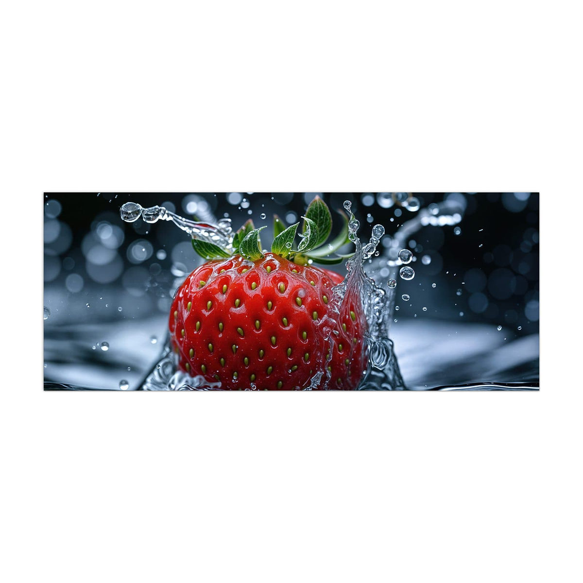Küchenrückwand aus Glas Erdbeere im Spritzwasser im Hochformat, Motiv bildfüllend von vorn