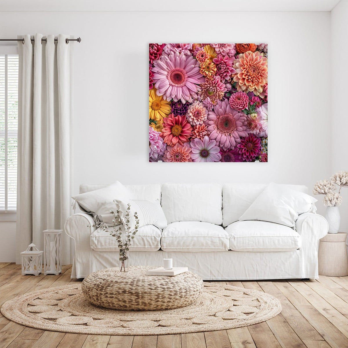 Dicht gepackte Dahlien, Gerbera und Chrysanthemen in Rosa, Koralle und Gelb