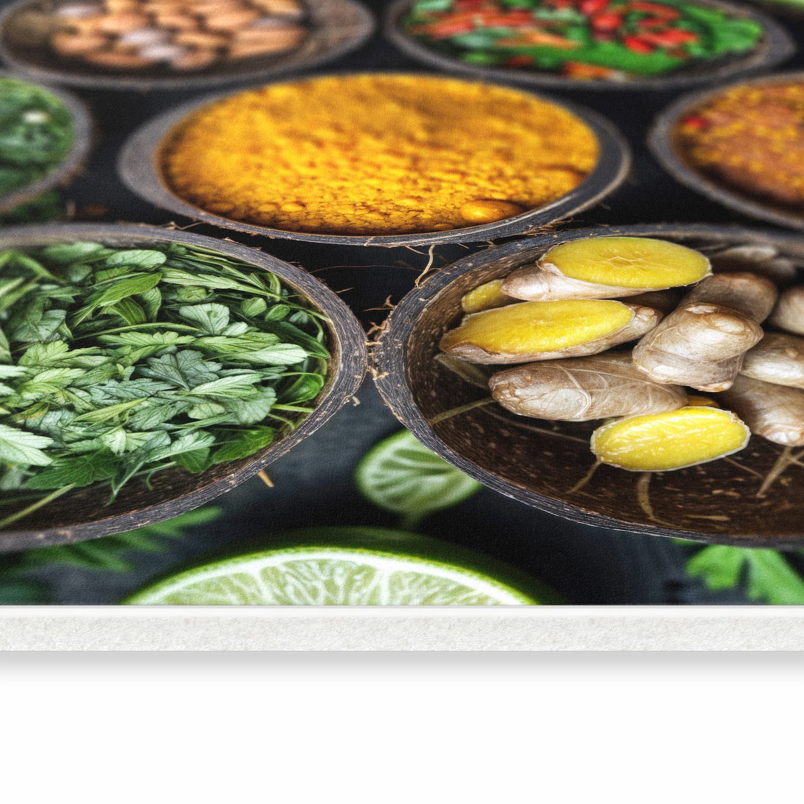 Pflegeleichter Küchenteppich mit Motiv Gewürz Variationen in seitlicher Ansicht