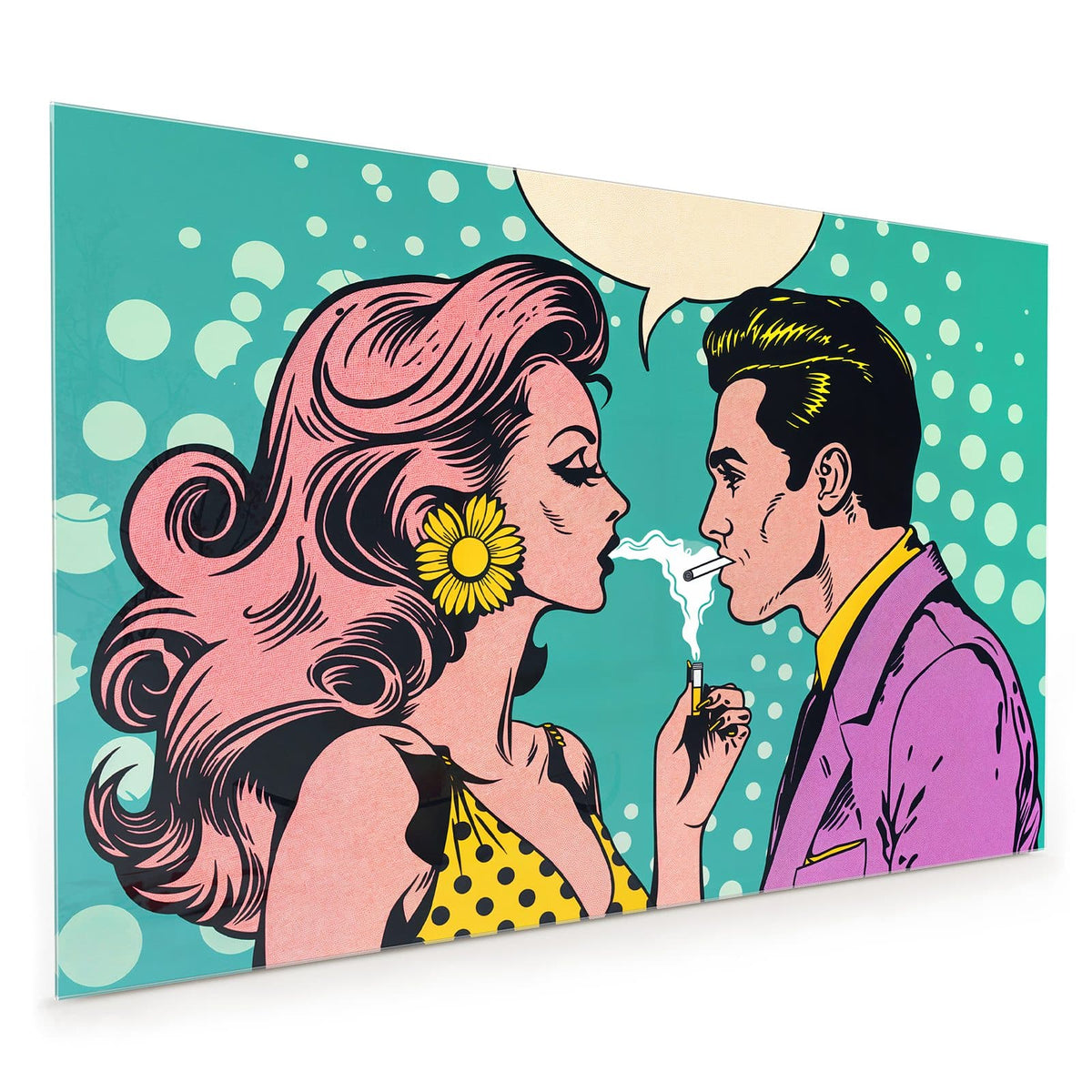 Küchenrückwand aus Glas im Hochformat: Comic-Paar: Frau mit rosa Haar gibt dem Mann Feuer, türkiser Punktgrund, leere Sprechblase