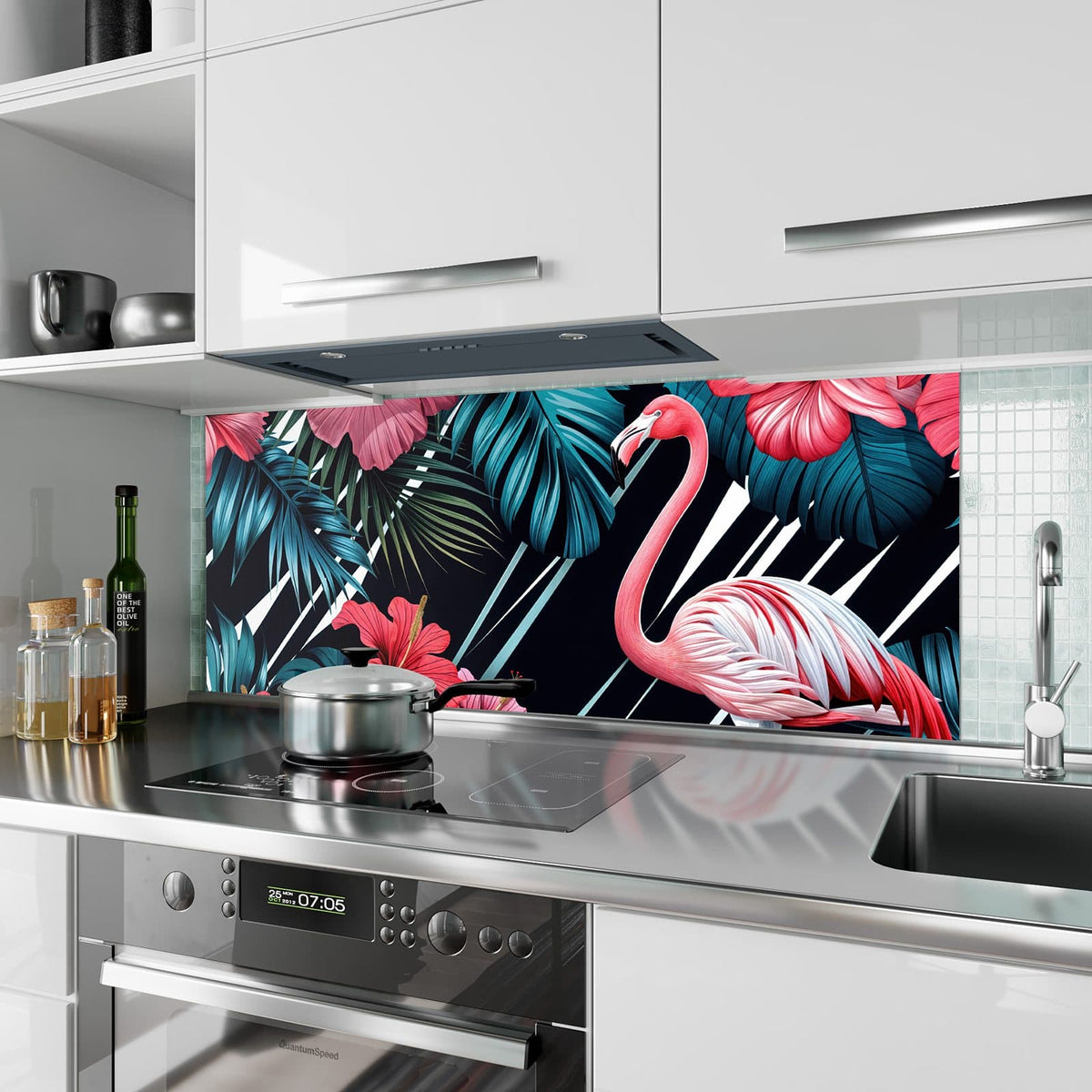 Küchenrückwand aus Glas Flamingo auf Schwarz im Hochformat als Spritzschutz hinter dem Kochfeld, über dem Fliesenspiegel montiert