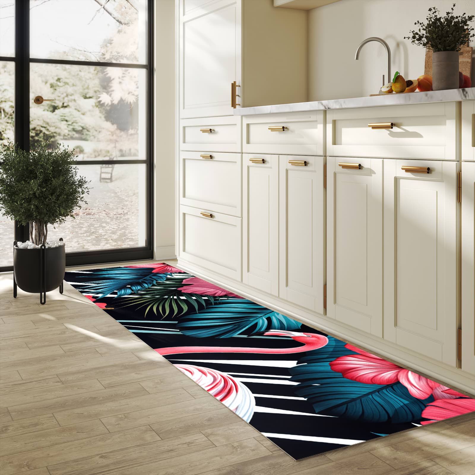 Komfortabler Küchenläufer mit Motiv Flamingo Paradise in heller Küche