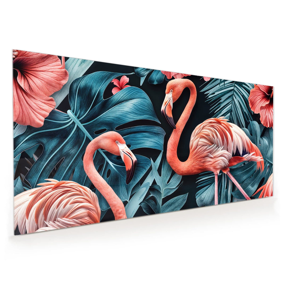 Küchenrückwand aus Glas im Hochformat: Ein einzelner Flamingo zwischen blaugrünen Monstera- und Palmblättern mit roten Hibiskusblüten