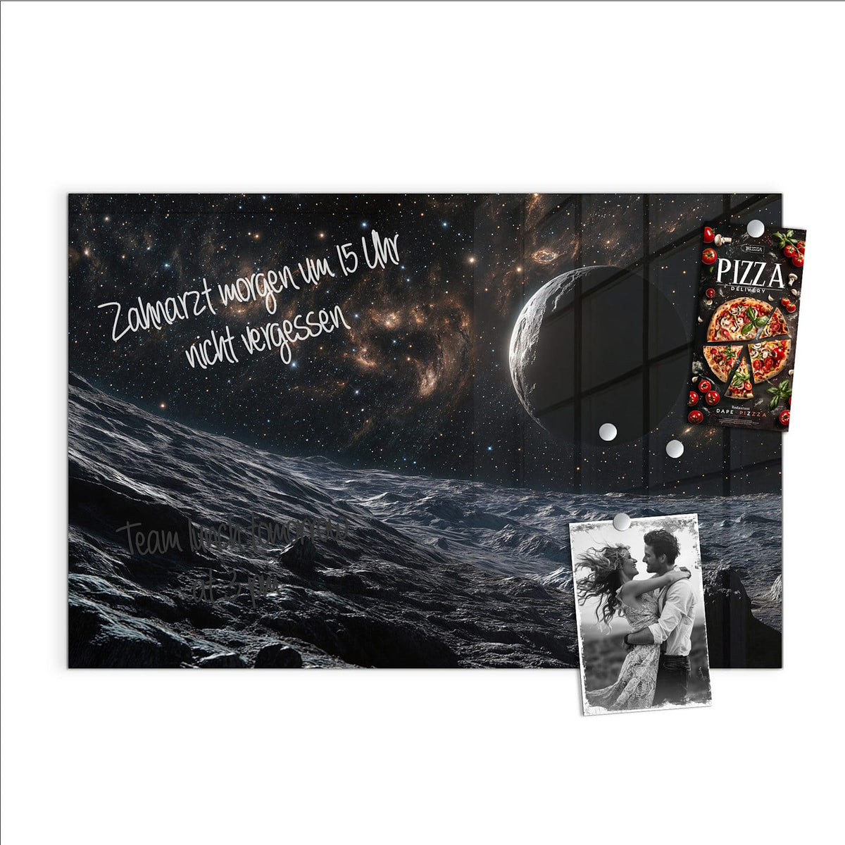 Beschreiben, abwischen, anheften – Magnettafel - Mondlandschaft im All