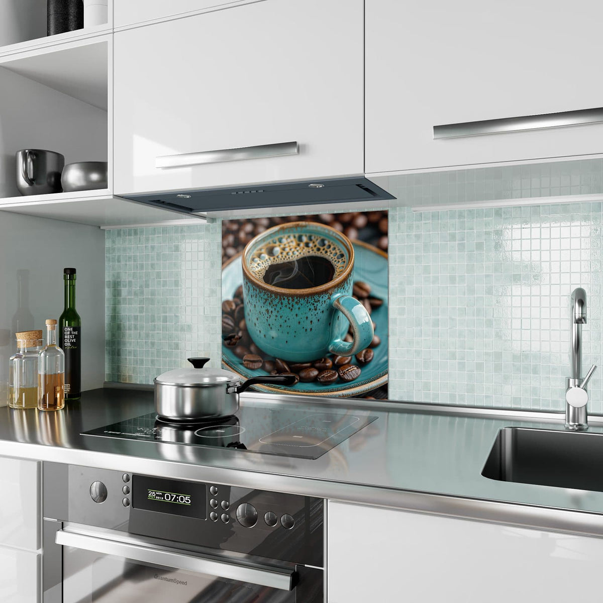 Küchenrückwand Türkise Kaffeetasse aus Glas – Türkise Tasse mit Kaffeebohnen