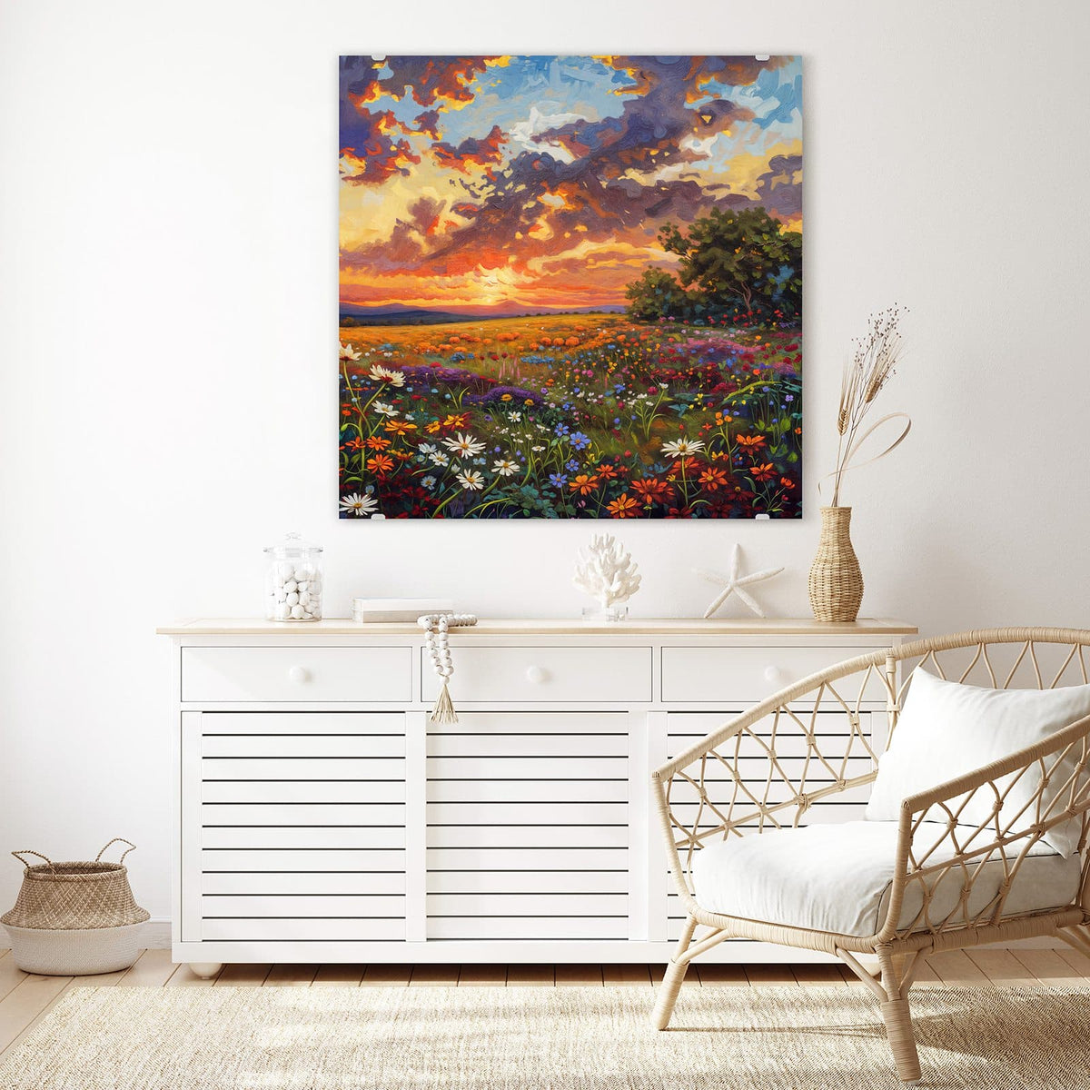 Glasbild Wildblumen im Abendrot an der Wand – Gemalte Wildblumenwiese unter dramatischem Abendhimmel mit orangen Wolken.
