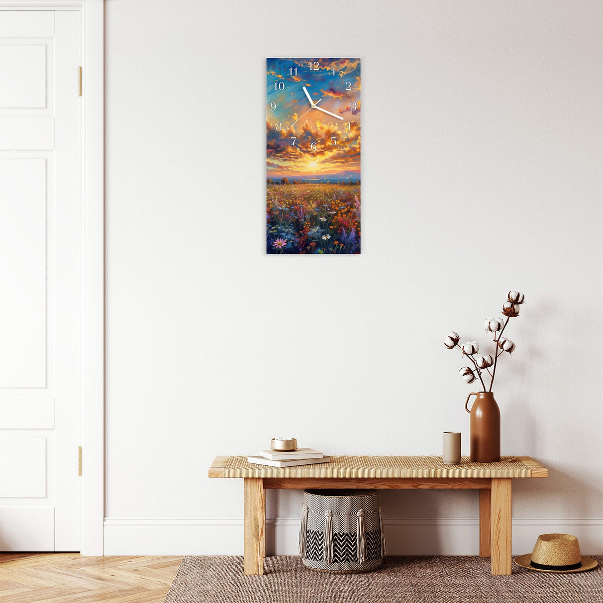 Moderne Wanduhr aus Glas mit Farbtiefe – Wanduhr Wildblumenwiese Abendrot aus Glas – Hochformat 30 × 60 cm