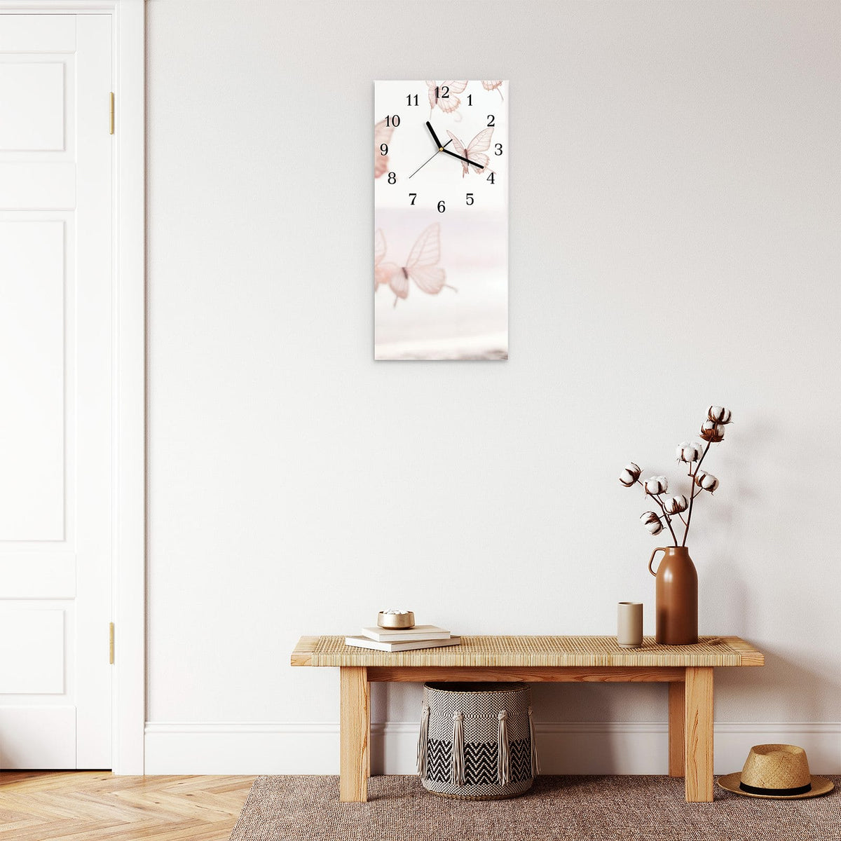 Moderne Wanduhr aus Glas mit Farbtiefe – Wanduhr Schmetterlinge Vorhangsins aus Glas – Hochformat 30 × 60 cm