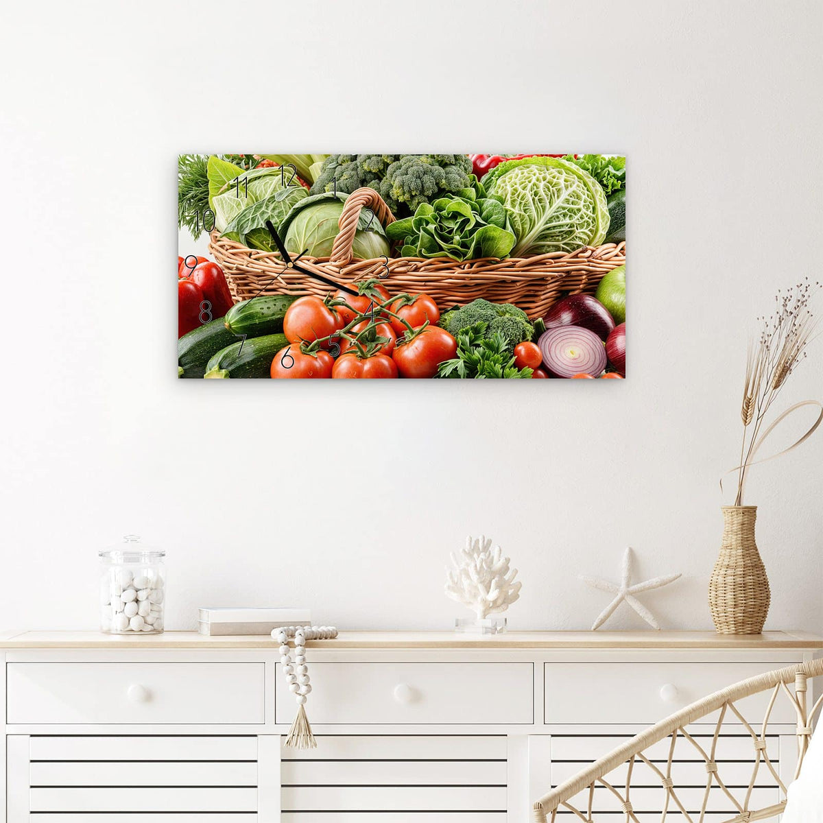 Wanduhr Frisches Gemüse Korb aus Glas – Querformat 60 × 30 cm – Gemüsekorb mit Brokkoli und Tomaten