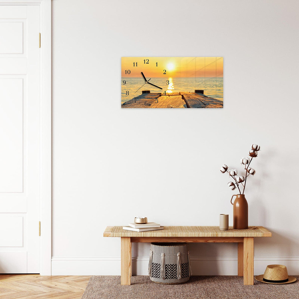Moderne Wanduhr aus Glas mit Farbtiefe – Wanduhr Sonnenuntergang & Meer aus Glas – Querformat 60 × 30 cm