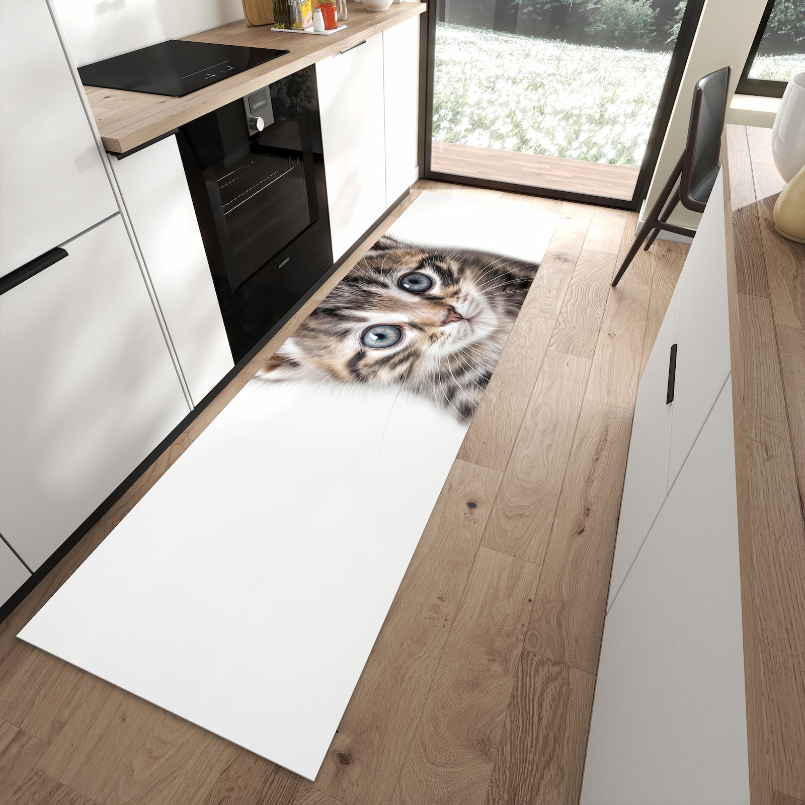 Bodenschonender Küchenläufer nach Maß mit Motiv Sanfte Katzenjunges in moderner Küche