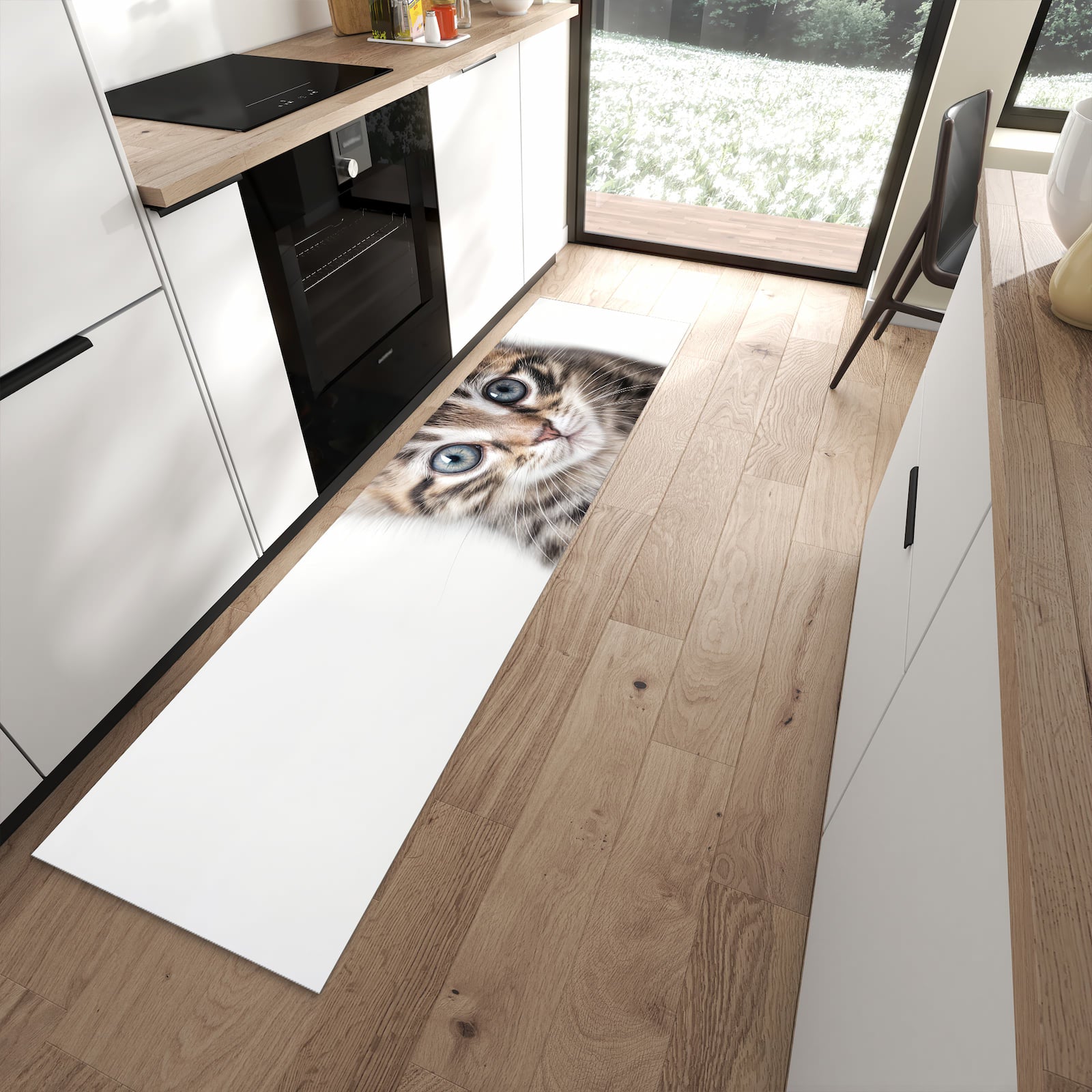 Waschbarer Küchenläufer mit Motiv Sanfte Katzenjunges in moderner Küche
