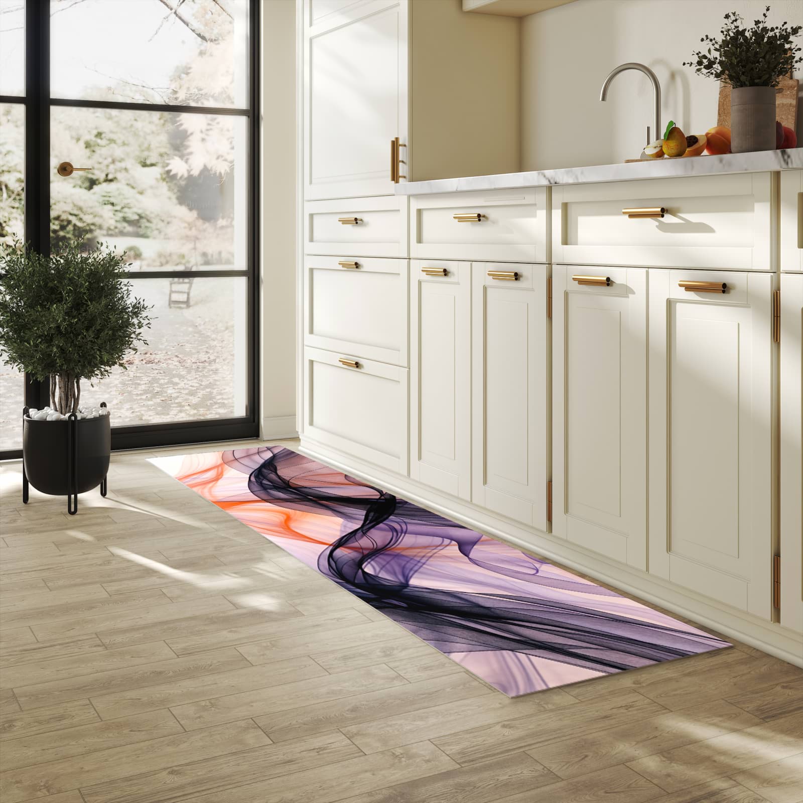 Formstabiler waschbarer Küchenteppich mit Motiv Abstrakte Bewegung in heller Küche