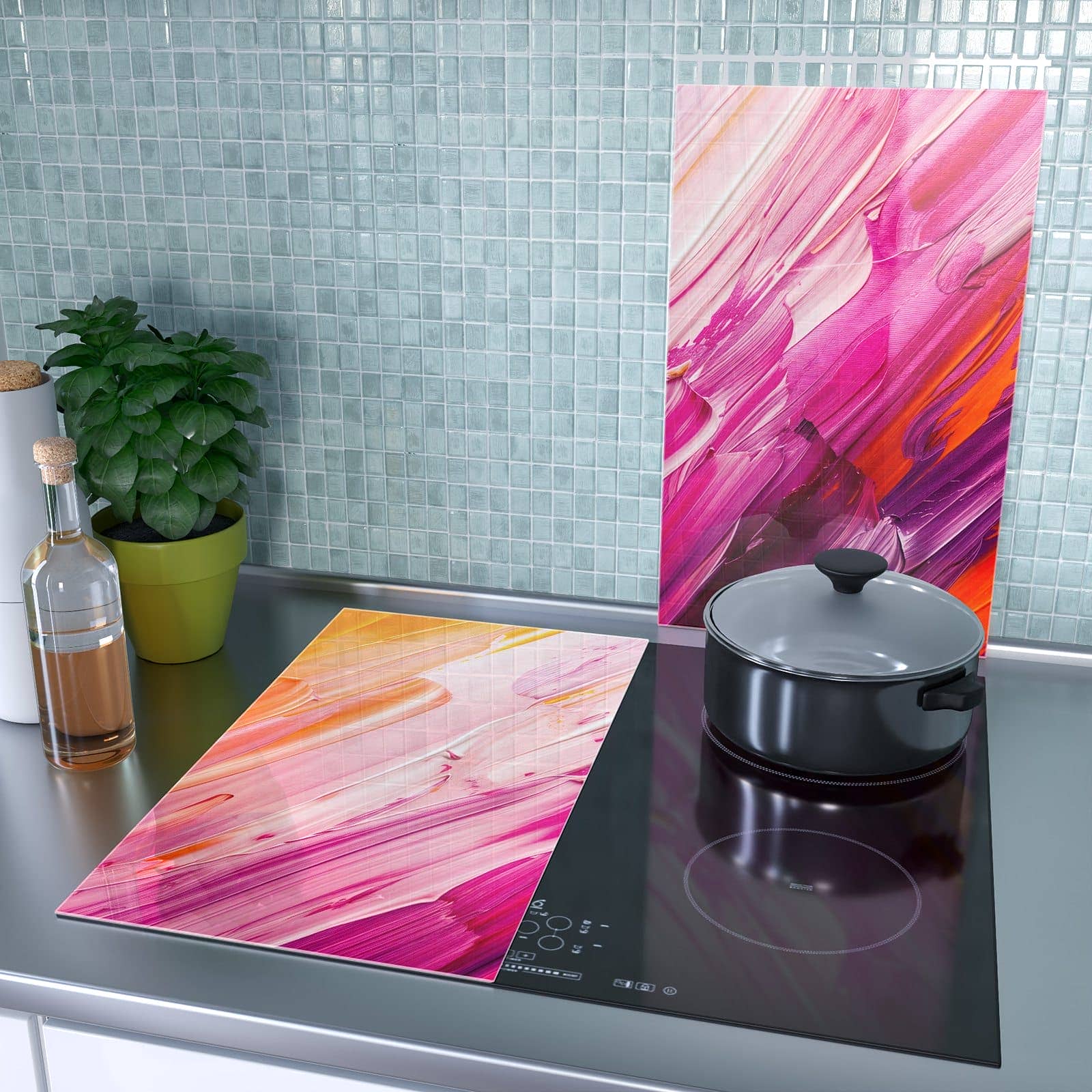 2-teilige Herdabdeckplatten aus Glas mit Pinselstriche-Motiv als Spritzschutz hinter dem Kochfeld