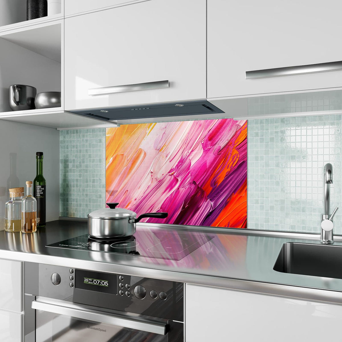 Küchenrückwand aus Glas Rosa Pinselstriche im Hochformat als Spritzschutz hinter dem Kochfeld, über dem Fliesenspiegel montiert