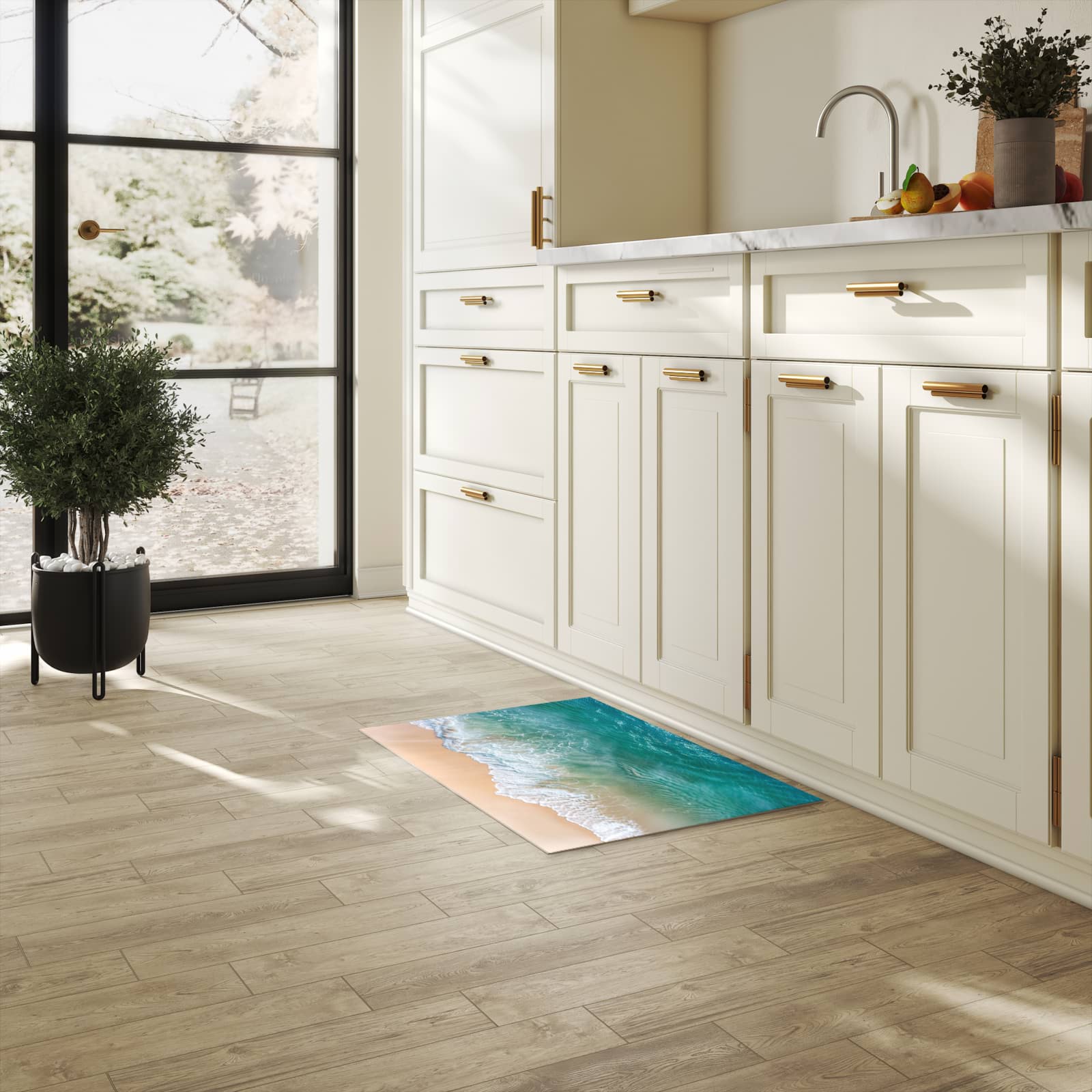 Pflegeleichter Läufer mit Motiv Stille Meereswellen in heller Küche für einfache Reinigung