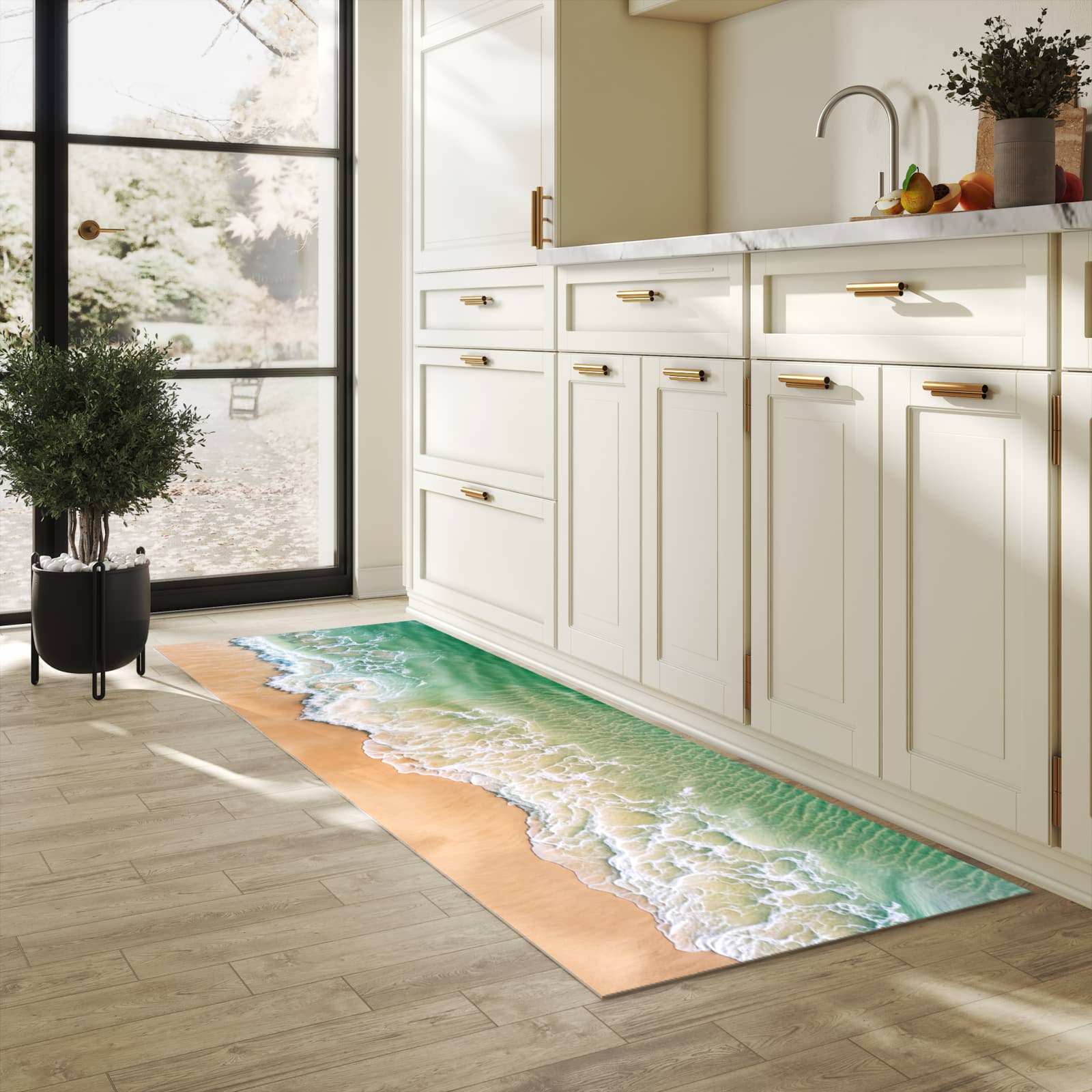 UV-beständiger Küchenläufer mit Motiv Warme Meereswellen in heller Küche
