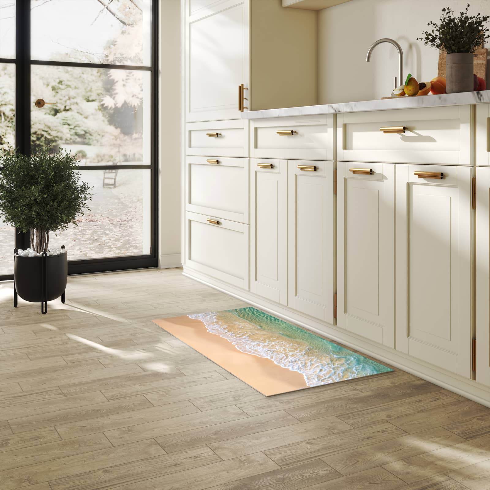 Geräuschdämpfender waschbarer Küchenläufer mit Motiv Strandwellen in heller Küche