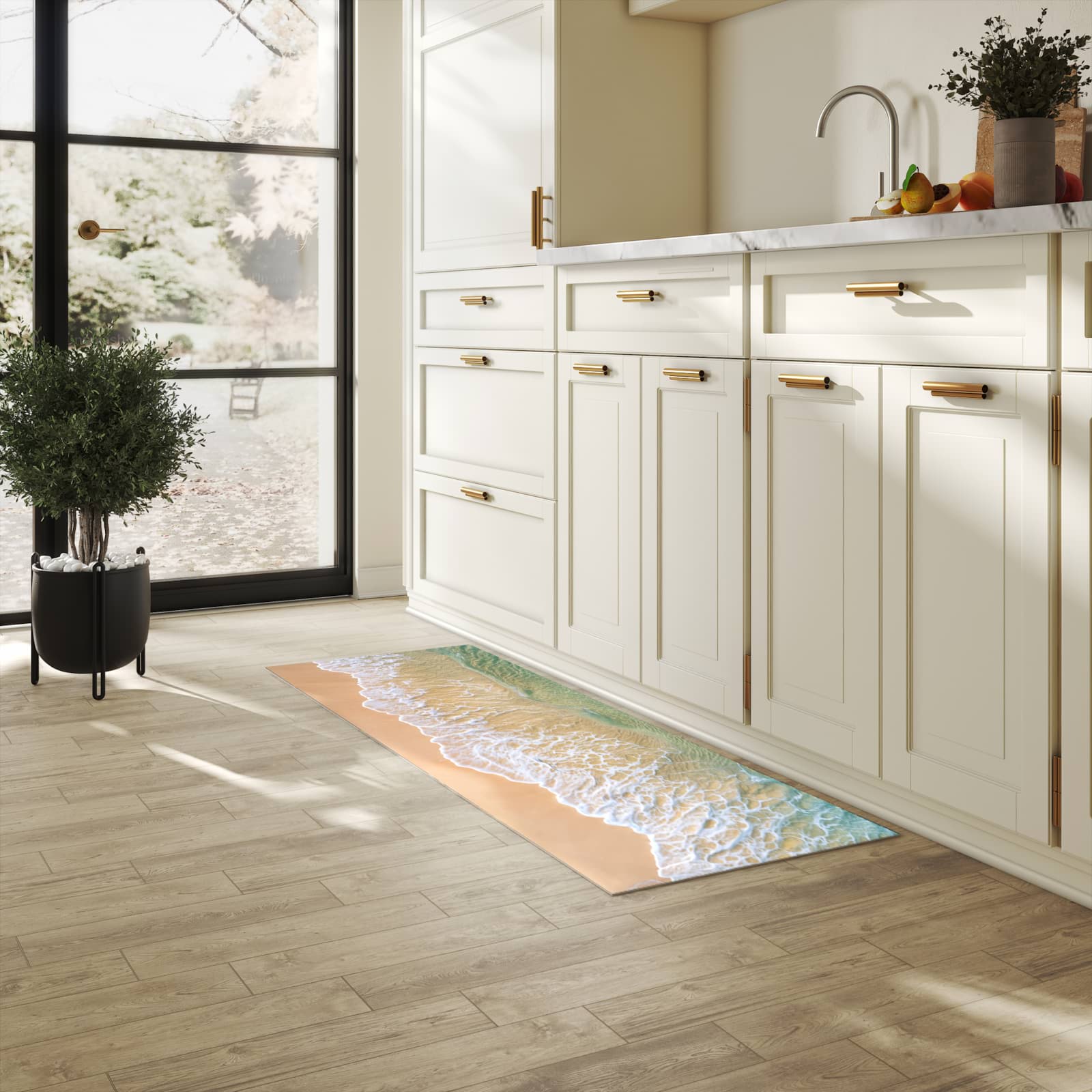 UV-beständiger rutschfester Küchenläufer mit Motiv Strandwellen in heller Küche