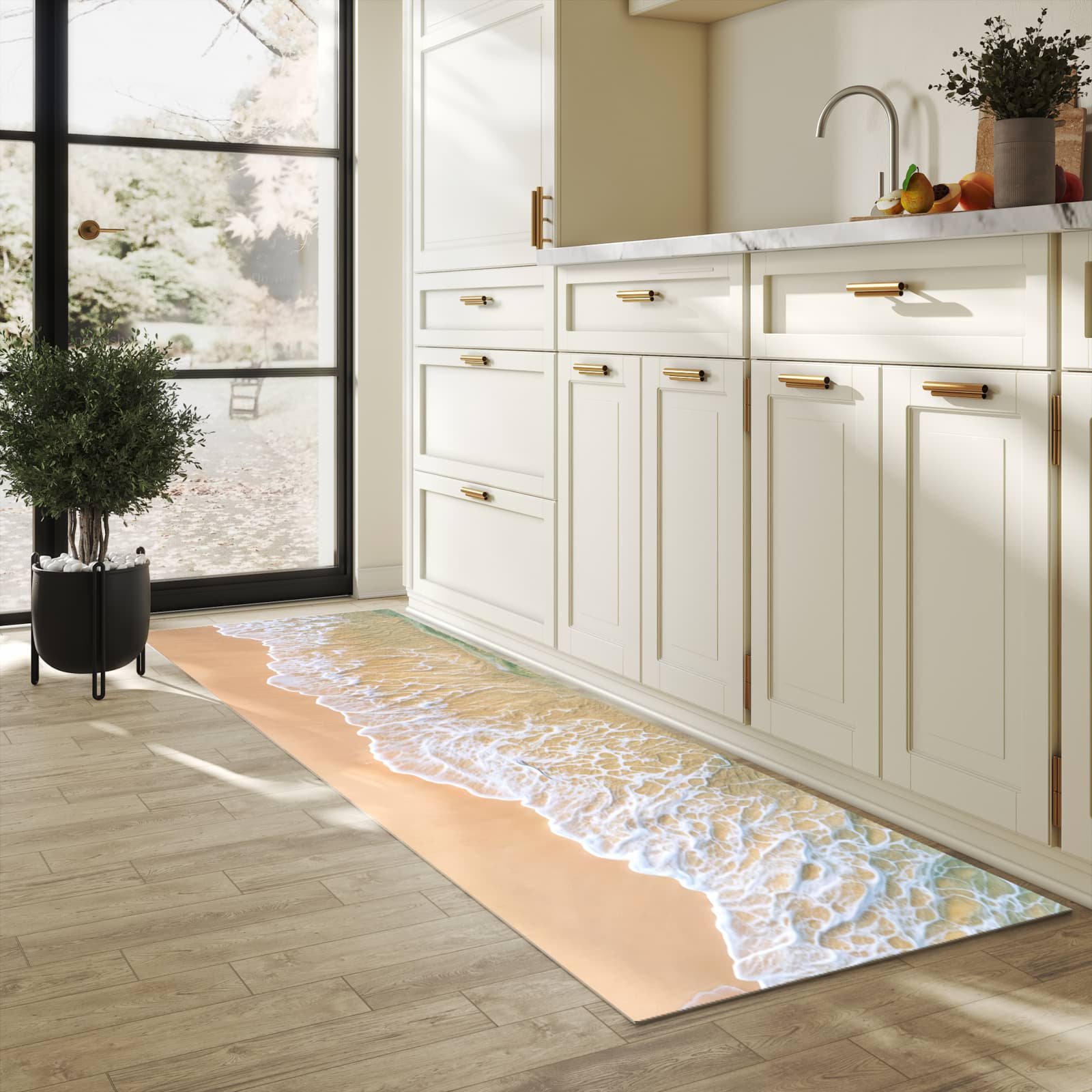 Flacher moderner Küchenläufer mit Motiv Strandwellen in heller Küche