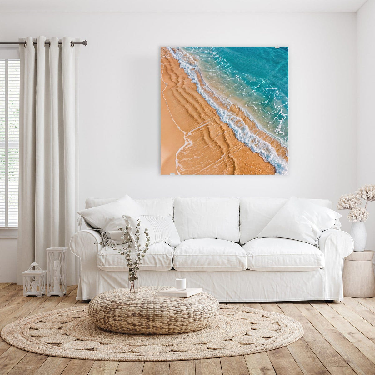 Glasbild Sandrippen am Ufer an der Wand – Luftbild: gerippter oranger Sand mit feinen Schaumlinien, oben rechts türkises Wasser
