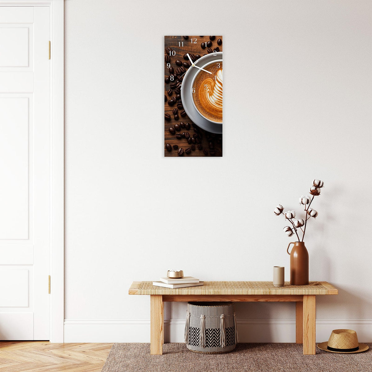 Moderne Wanduhr aus Glas mit Farbtiefe – Wanduhr Stille Kaffeegenuss aus Glas – Hochformat 30 × 60 cm