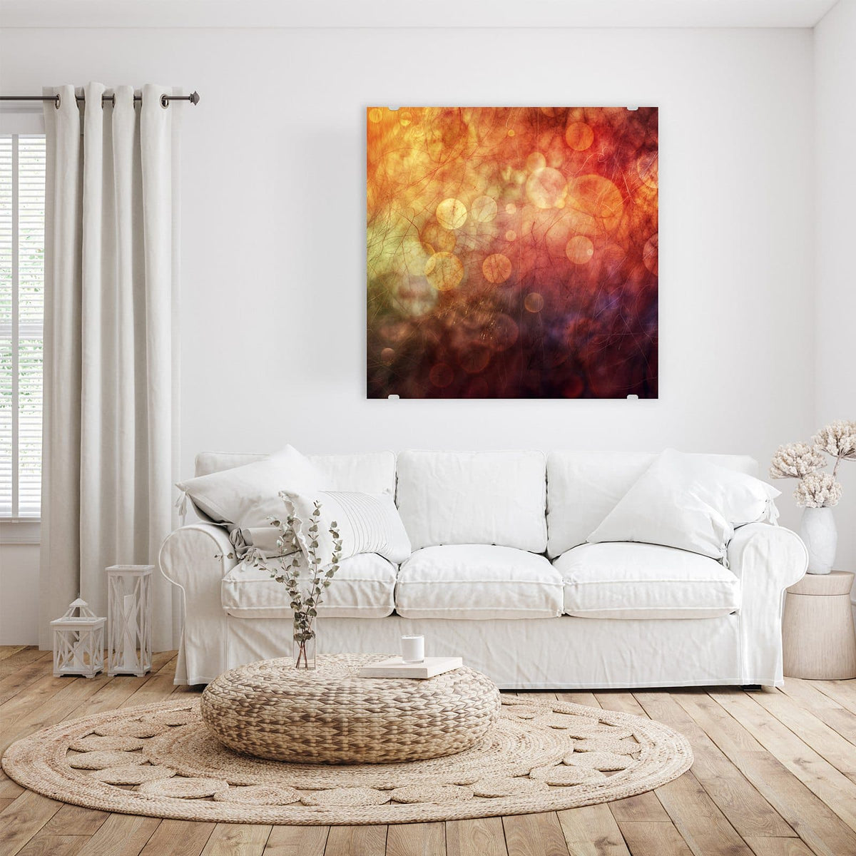 Glasbild Abstrakte Kreise an der Wand – Unscharfe Lichtkreise in Orange, Rot und Violett über dunklem Grund