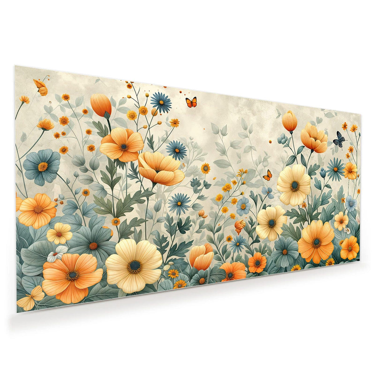 Illustrierte Wiesenblumen in Orange, Creme und Blau auf beigem Grund, dazu ein Schmetterling.