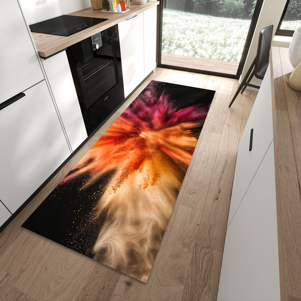 Küchenteppich Farbpulver auf Schwarz 90 × 240 cm vor der Küchenzeile auf hellem Holzboden
