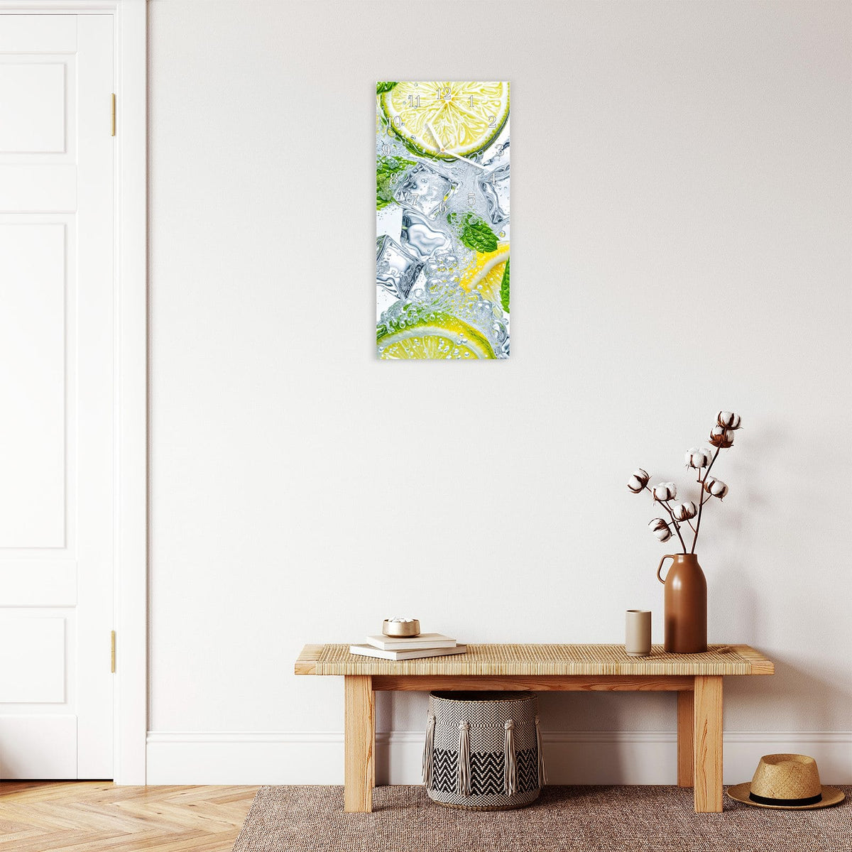 Moderne Wanduhr aus Glas mit Farbtiefe – Wanduhr Zitrusfrische aus Glas – Hochformat 30 × 60 cm