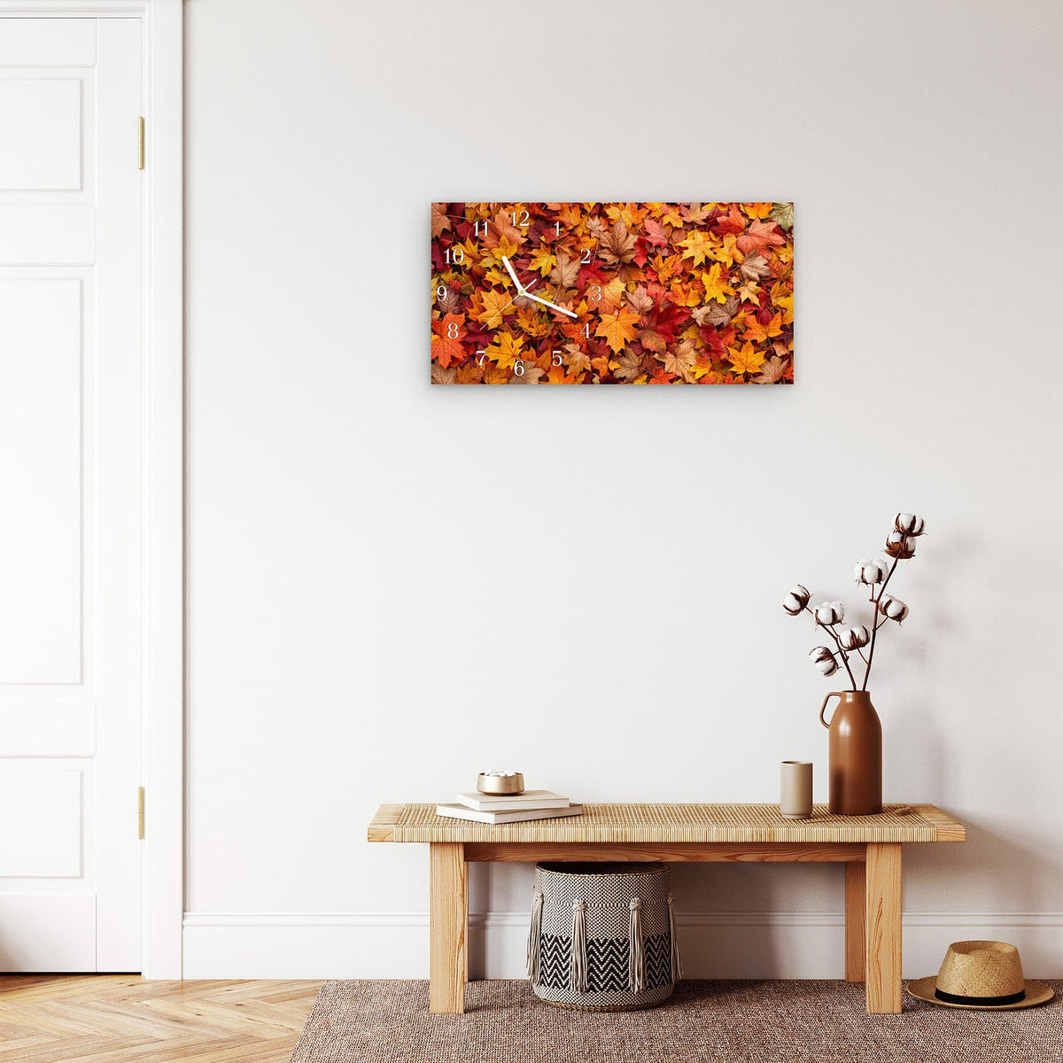 Moderne Wanduhr aus Glas mit Farbtiefe – Wanduhr Herbstlaub aus Glas – Querformat 60 × 30 cm