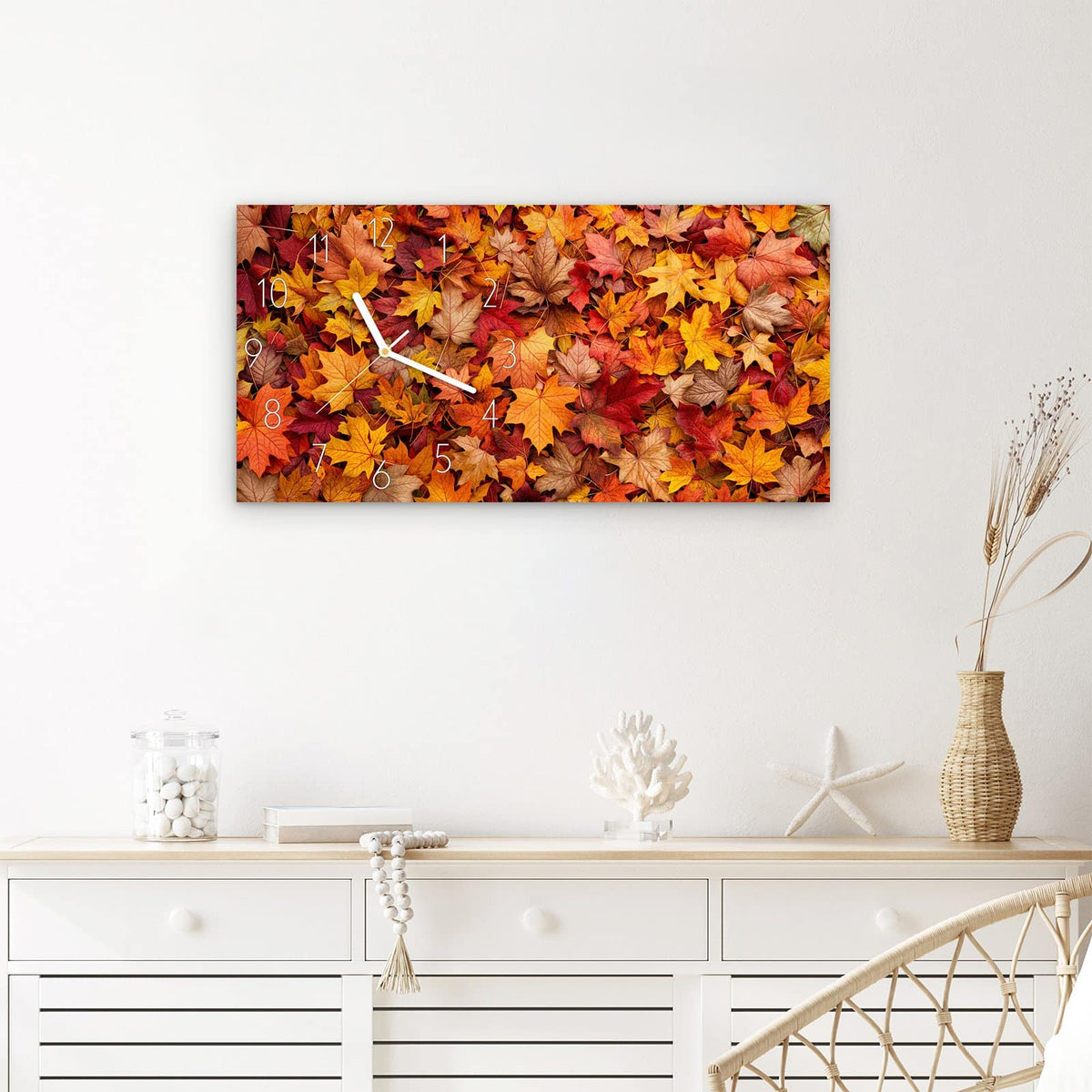 Wanduhr Herbstlaub aus Glas – Querformat 60 × 30 cm – Ahornblätter in Herbstfarben