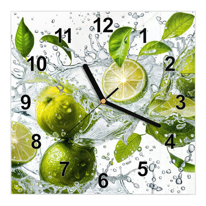 Wanduhr Quadratisch mit dem Motiv Limetten im Wasser