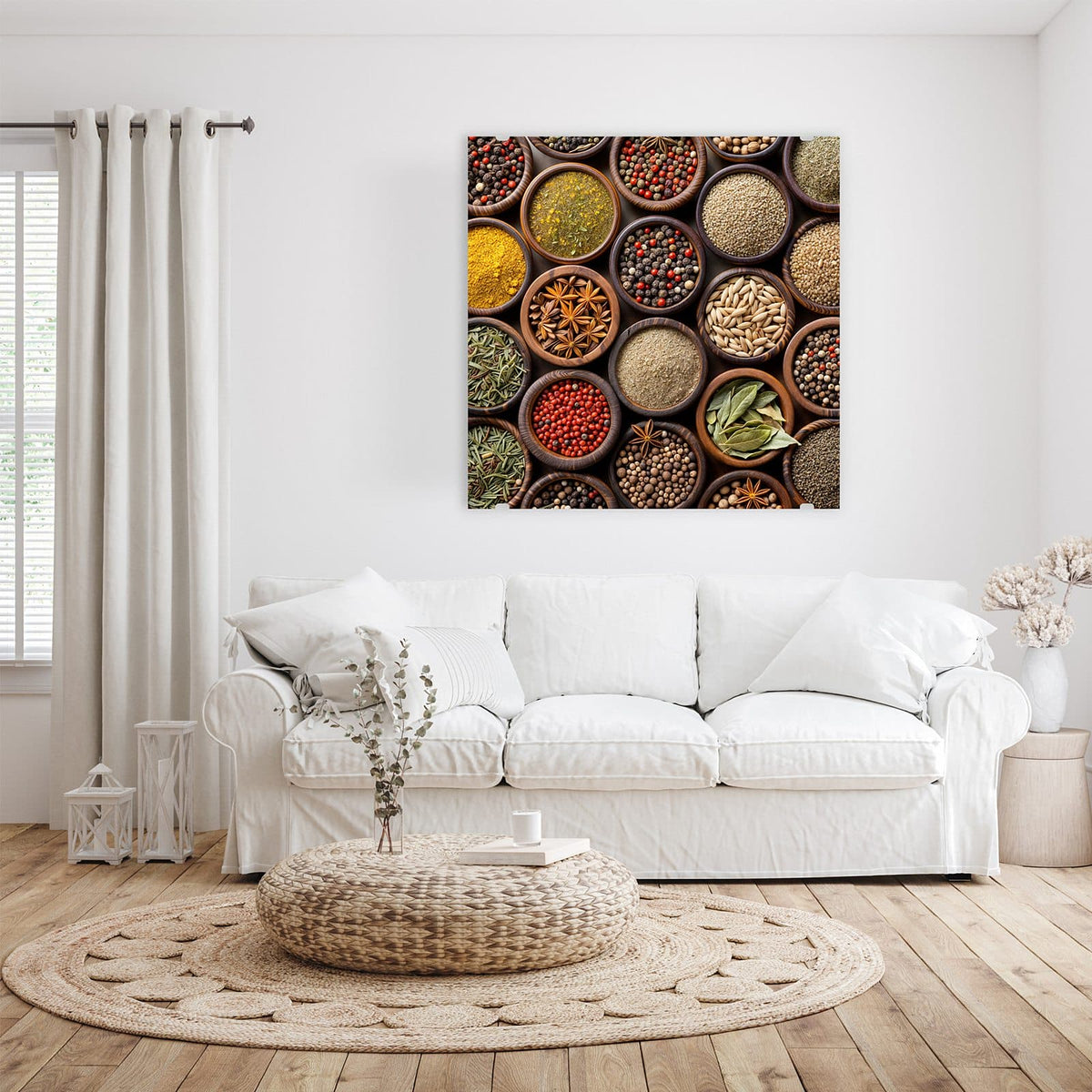 Glasbild Dunkle Gewürzschalen an der Wand – Bildfüllendes Raster dunkler Holzschalen mit Sternanis, Lorbeer, Pfeffer und Saaten