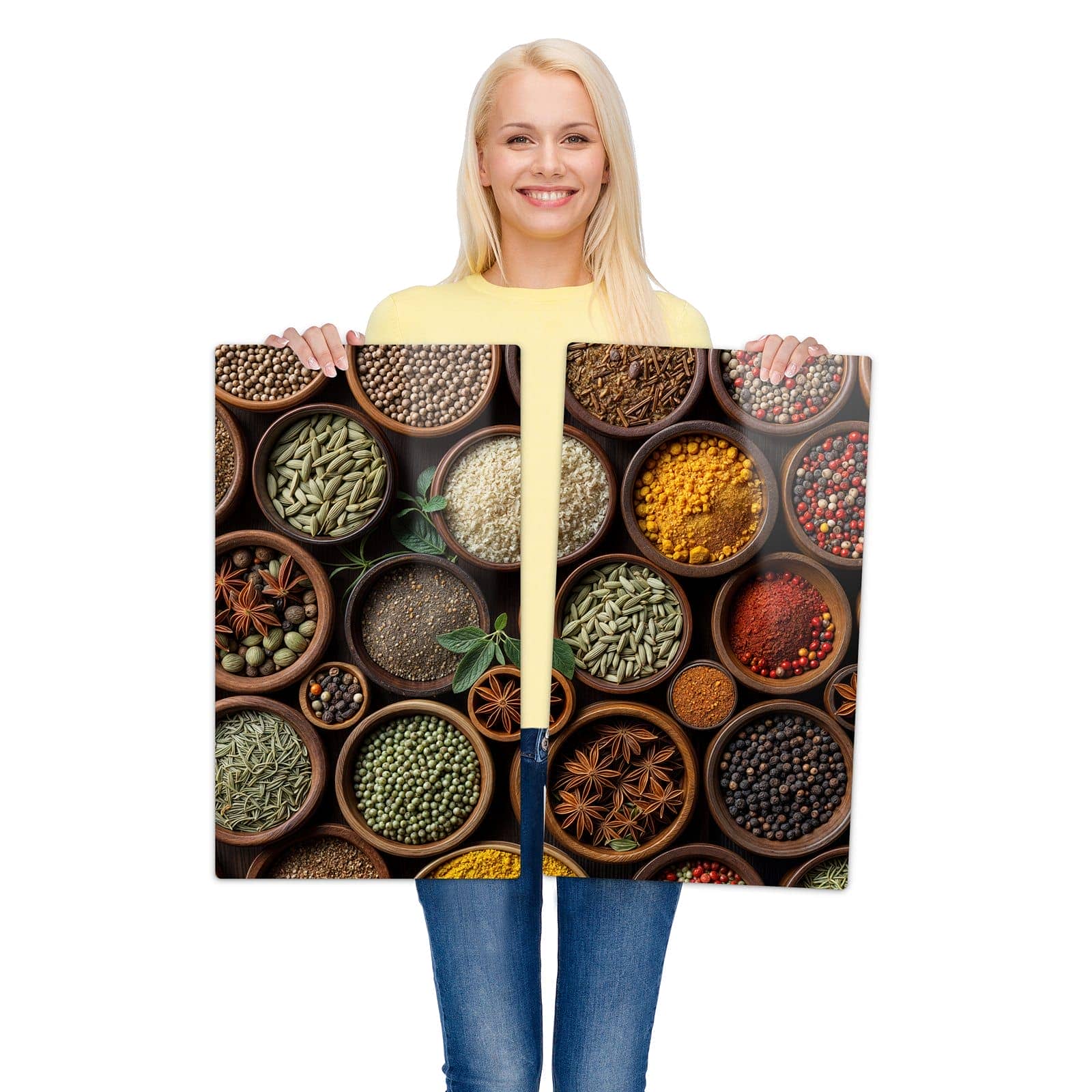 2-teilige Herdabdeckplatte für Ceranfeld mit Vielfalt Gewuerze-Motiv wird zur Größendarstellung gehalten