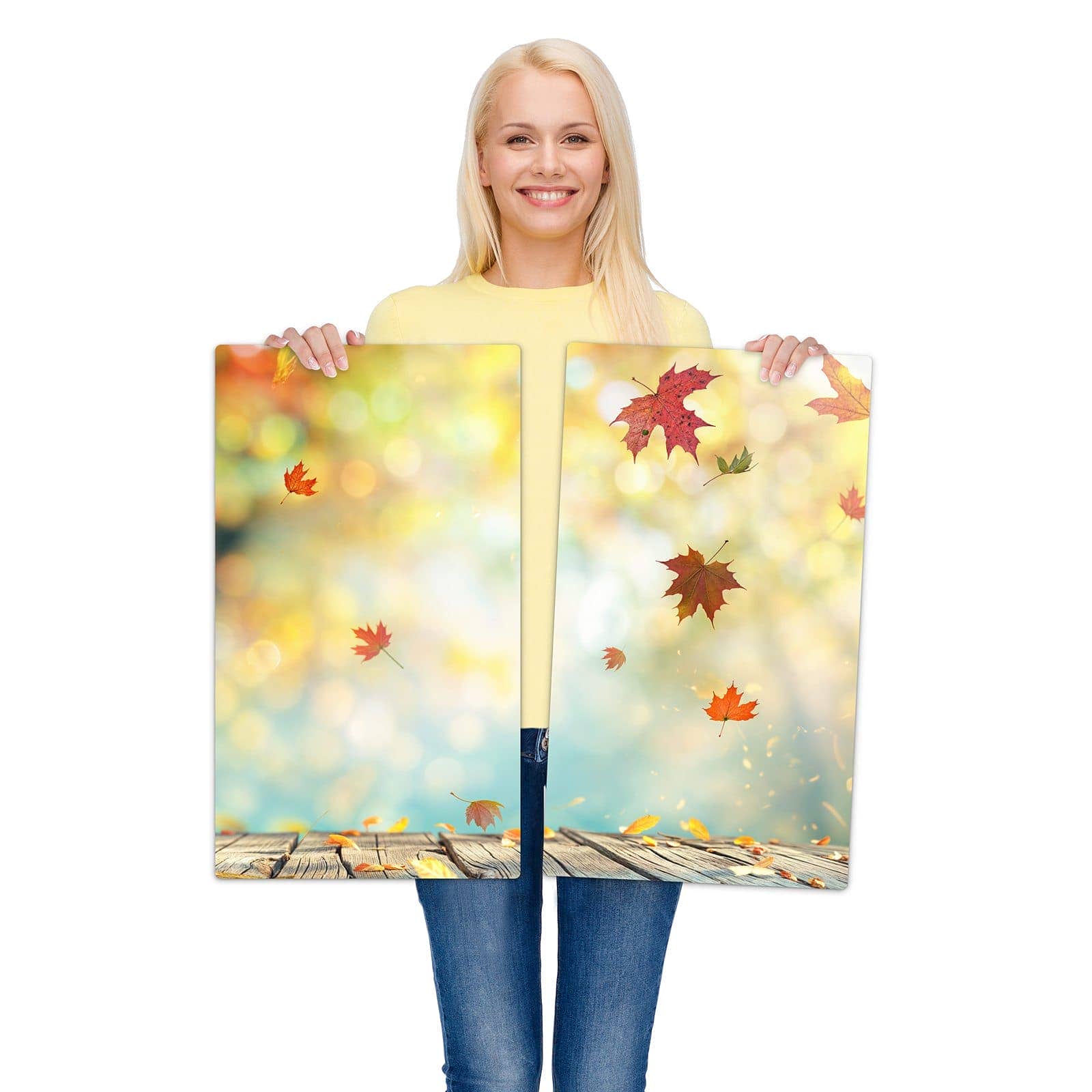2-teilige Herdabdeckplatte mit Herbstlaub Wald-Motiv wird zur Größendarstellung gehalten