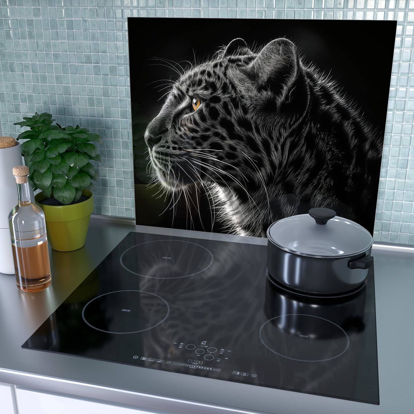 1-teilige Herdabdeckplatte mit Leopard Silhouette-Motiv als Spritzschutz hinter dem Kochfeld