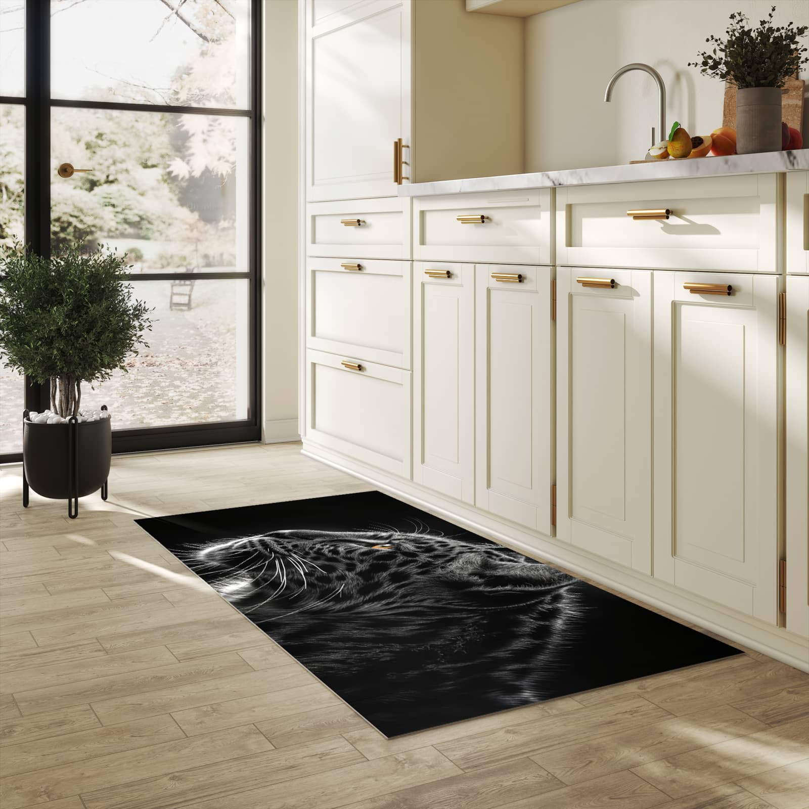 Langlebiger Küchenteppich mit Motiv Leopard Silhouette in heller Küche