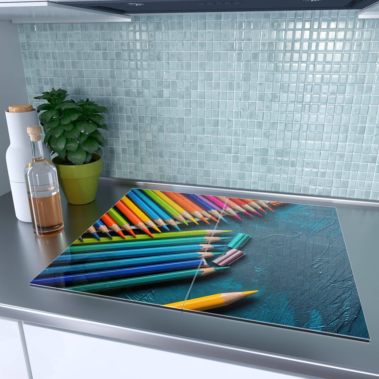 2-teilige Herdschutzplatte mit Buntstifte auf Holz-Motiv auf dem Ceranfeld