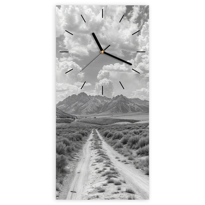 Wanduhr Gebirgspanorama aus Glas – Hochformat 30 × 60 cm mit Ziffernblatt Linie