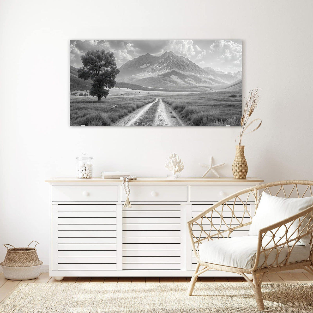Echtglas, 4 mm – kein Acryl, keine Folie – Wandbild - Einsamer Baum vor Bergen - Querformat