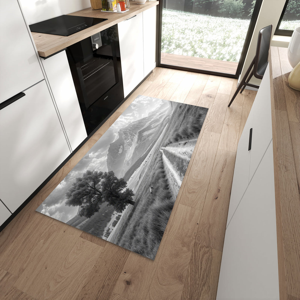 Formstabiler rutschfester Küchenläufer mit Motiv Berglandschaft Weg in moderner Küche