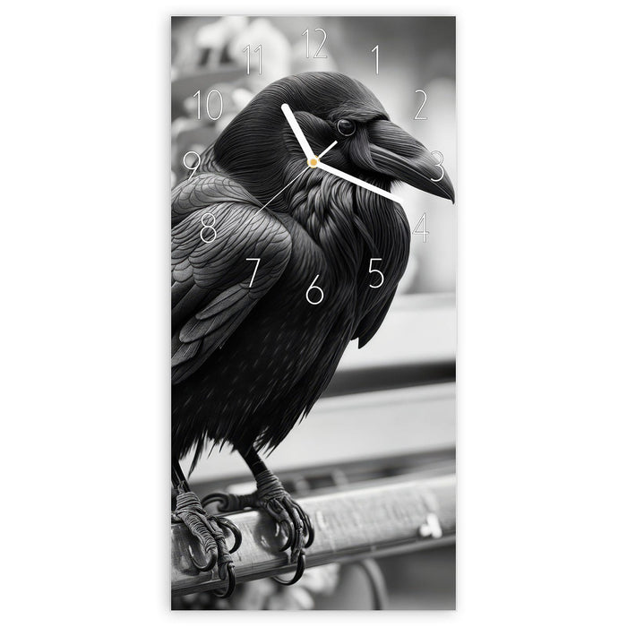 Wanduhr Rabe auf Bank aus Glas – Hochformat 30 × 60 cm mit Ziffernblatt Elegant