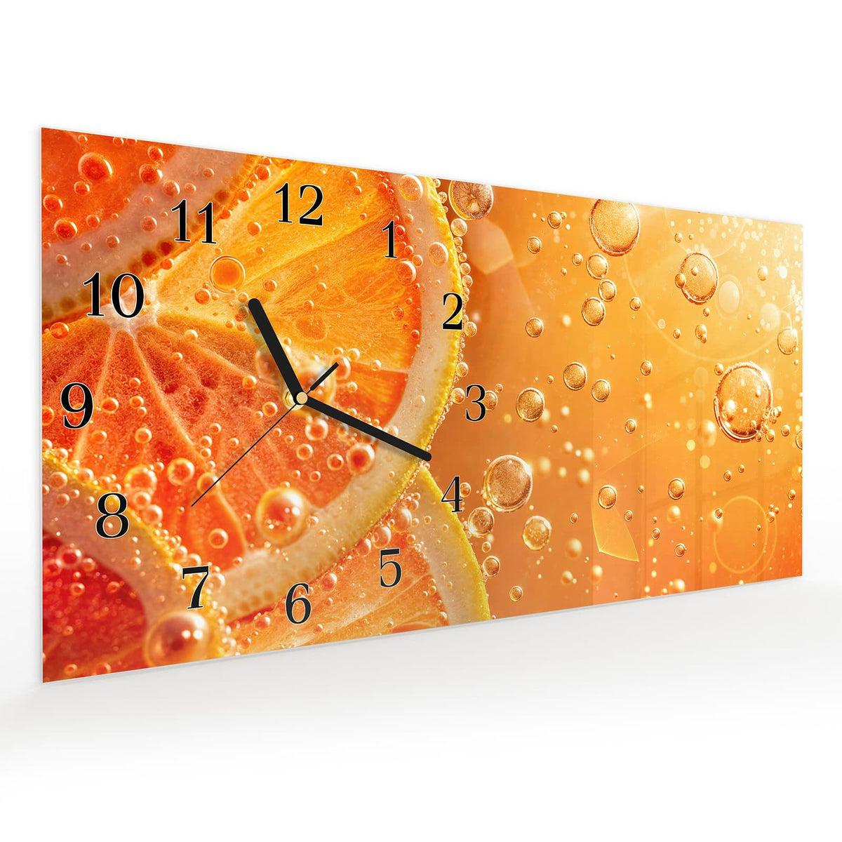 Vormontiert – mit Schwebeeffekt – Wanduhr Spritzige Orange aus Glas – Querformat 60 × 30 cm