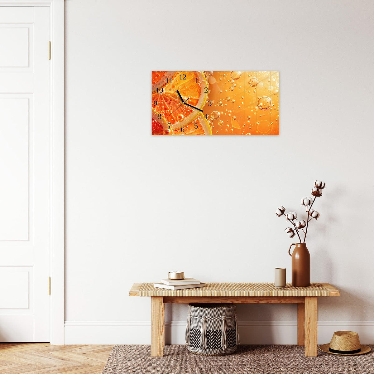 Moderne Wanduhr aus Glas mit Farbtiefe – Wanduhr Spritzige Orange aus Glas – Querformat 60 × 30 cm