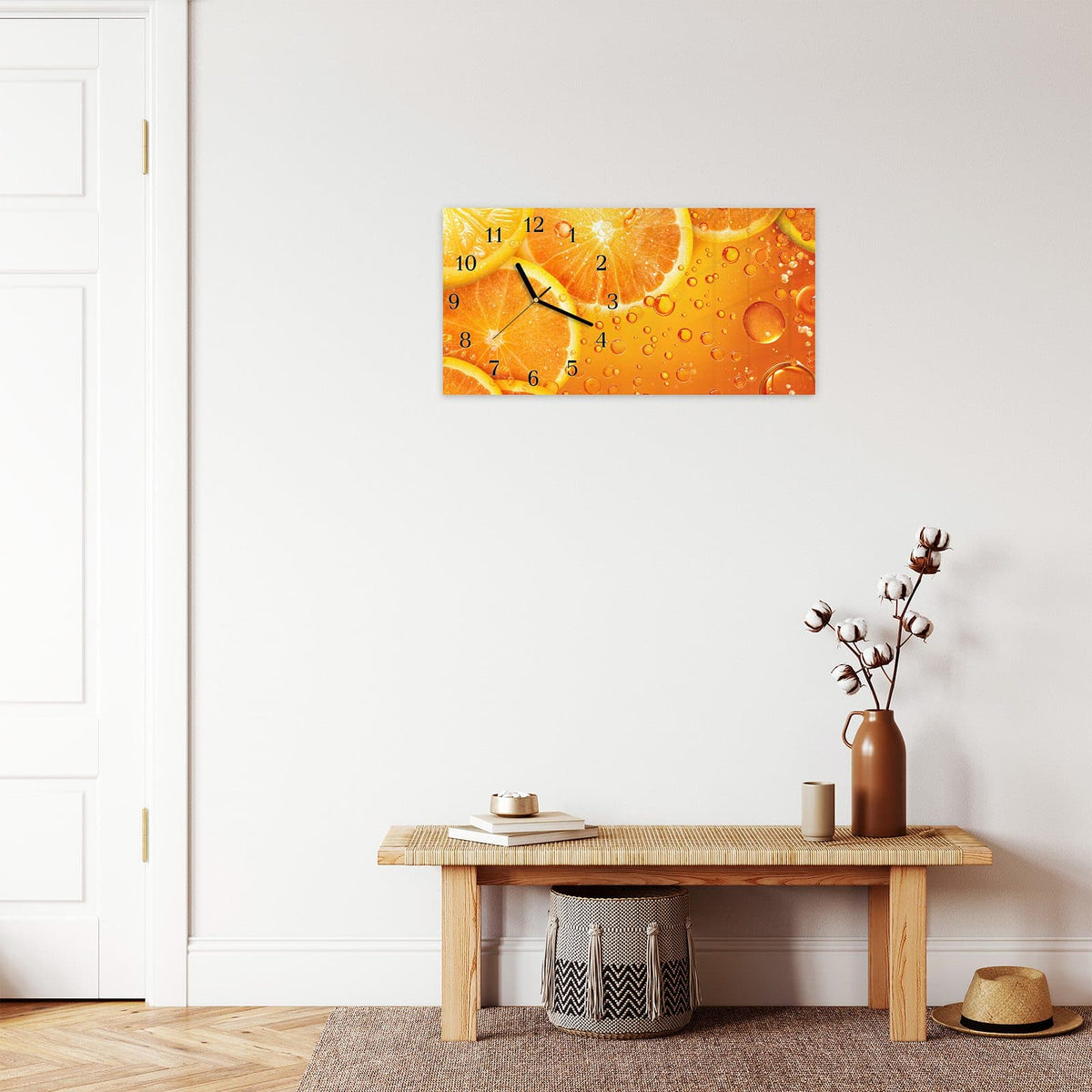 Moderne Wanduhr aus Glas mit Farbtiefe – Wanduhr Erfrischende Orange aus Glas – Querformat 60 × 30 cm