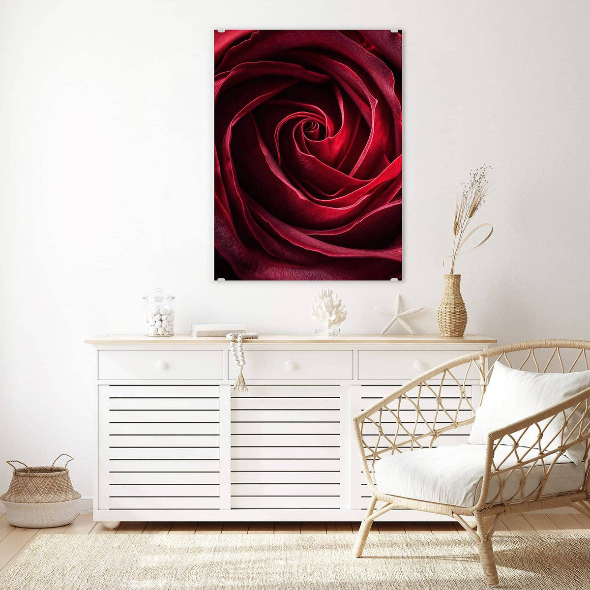 Aufhängung liegt bei – Motiv später wechselbar – Wandbild - Tiefrote Rosenblüte - Hochformat