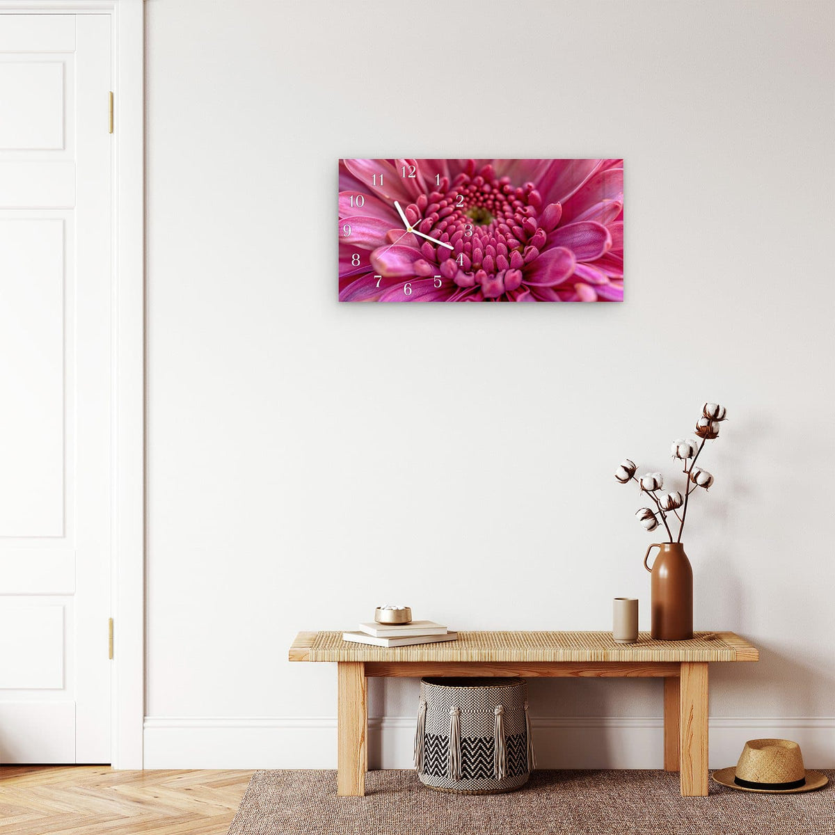 Moderne Wanduhr aus Glas mit Farbtiefe – Wanduhr Nahaufnahme Blume aus Glas – Querformat 60 × 30 cm