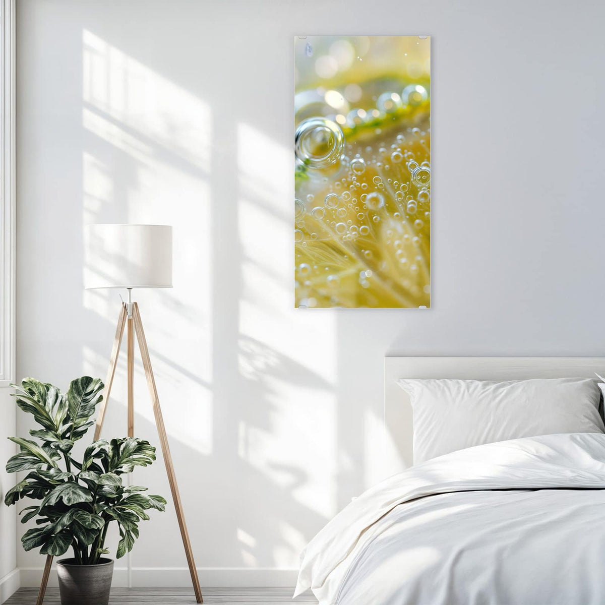 Glasbild Zitrone im Sprudel an der Wand – Zitronenscheibe im Makro, überzogen von Sprudelbläschen