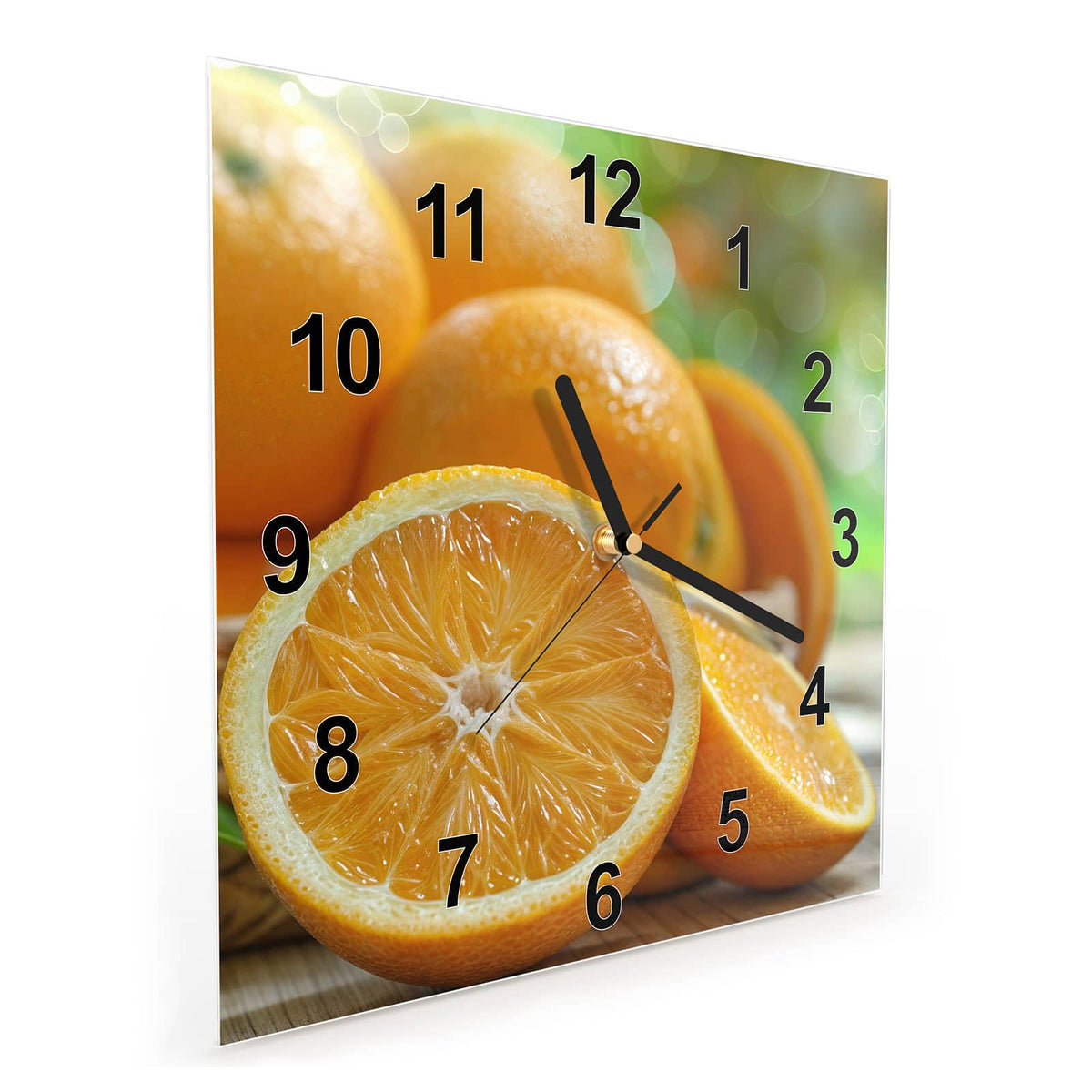 Quadratische Wanduhr aus Glas Orangen auf Holz schräg von der Seite, 4 mm starkes Glas